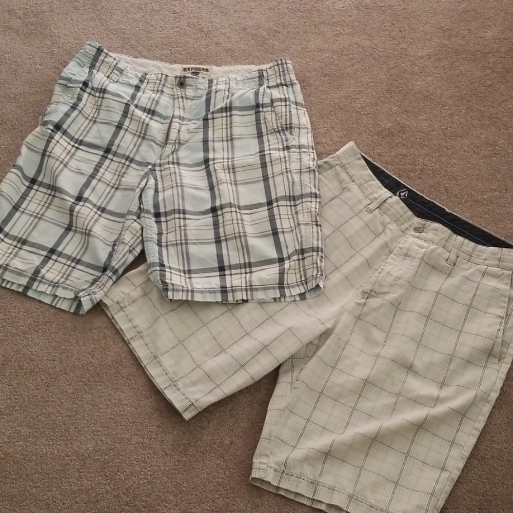 Men's Summer Shorts (2) Sz. 32" & 34" Waist